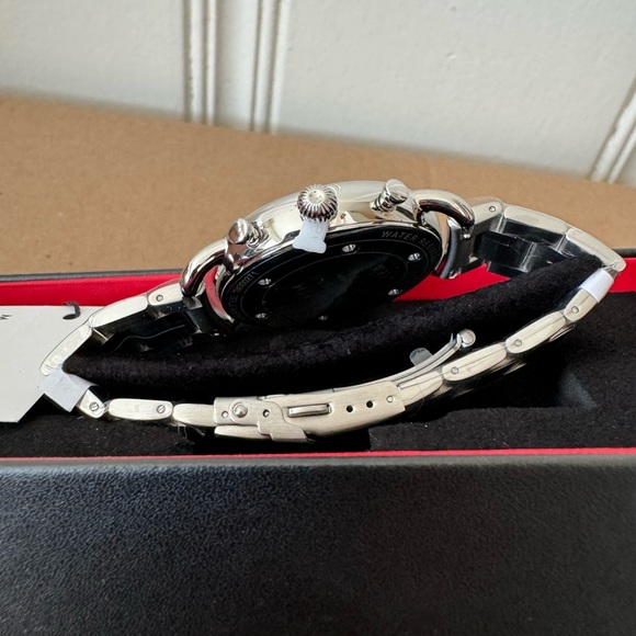 BRAND NEW MVMT watch - Picture 7 of 7